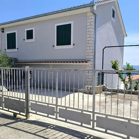 Apartamento By The Sea Businci, Ciovo - 25960 *
